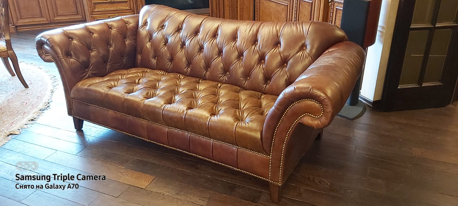 Перетяжка дивана. Марксистская