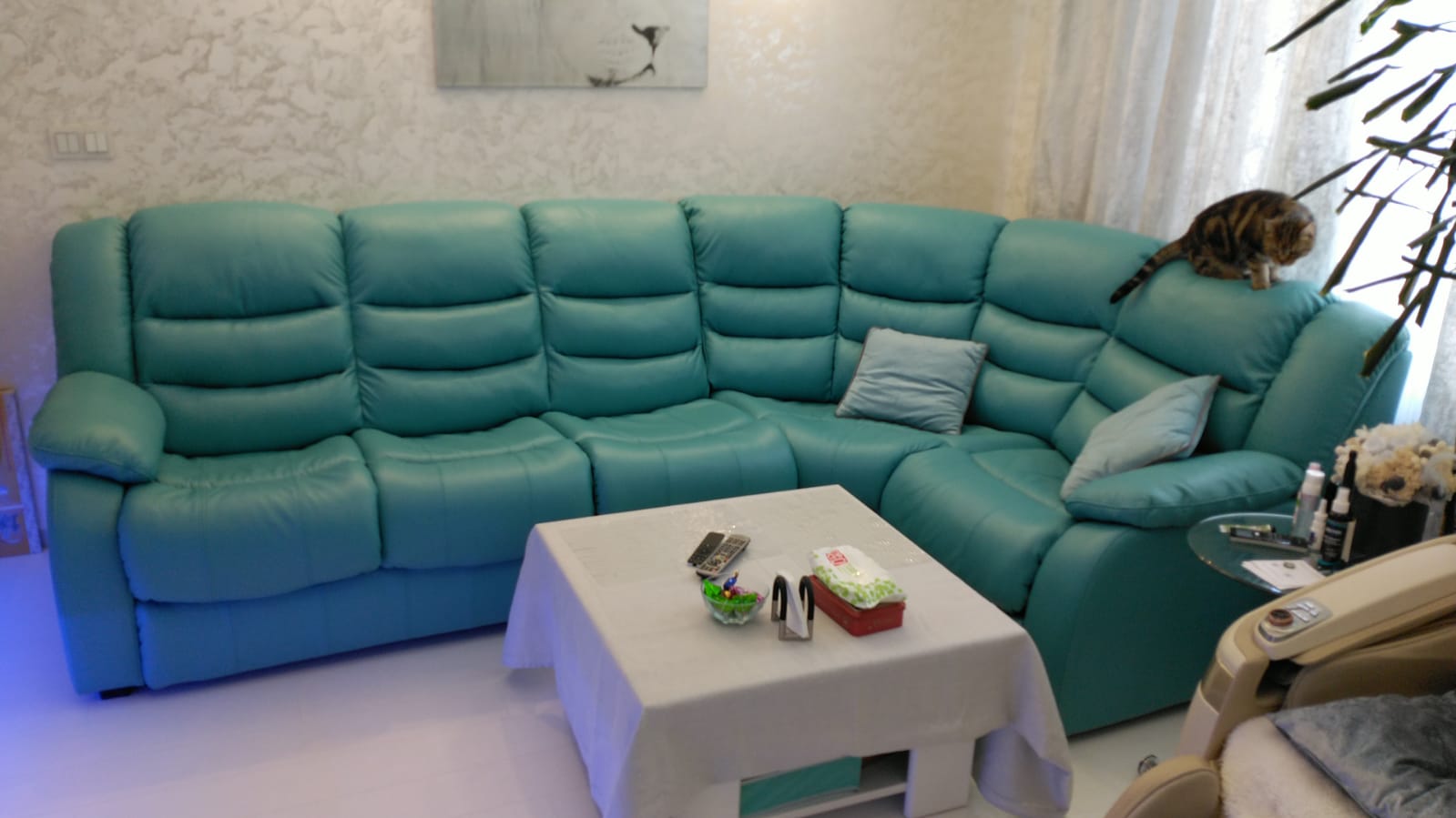 Перетяжка дивана на дому. Марксистская